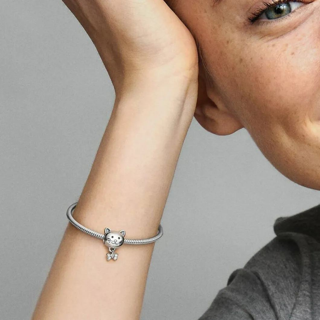 Pandora Charms<Charm argenté chat et nœud scintillant