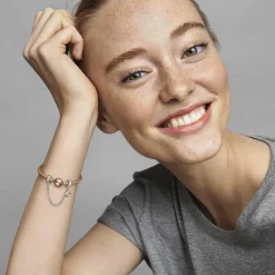 Pandora Charms<Charm Chaîne de Sécurité Cœur Famille - Argent