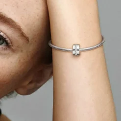Pandora Charms<Charm Clip Rangée Scintillante Incolore Moments
